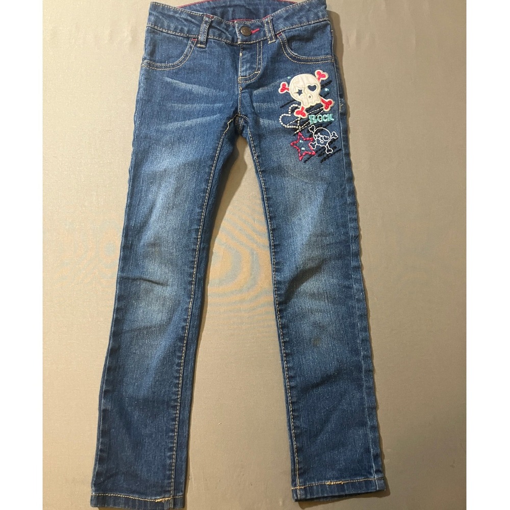 Faded‎ Glory Kids Girls Jeans Size 5 Denim Skull Rock Embroidery Straight Leg